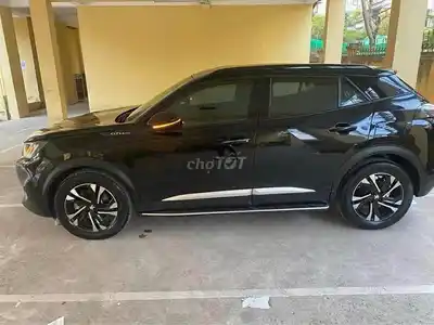 Peugeot 2008 2021 GT-Line 40 тыс. км Черный