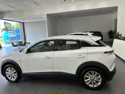 Электромобиль VinFast VF6 Eco, белый