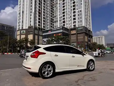 Ford Focus 2.0S Sport 2014 110 000 км, белый
