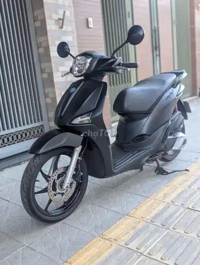 Piaggio Liberty ABS 2024 125cc 9000км Черный матовый
