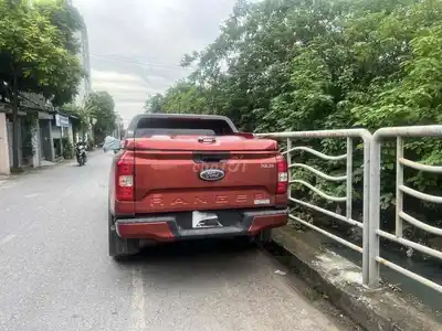 Ford Ranger XLS Красный