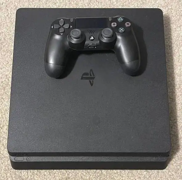 Sony PlayStation 4 и PlayStation 5