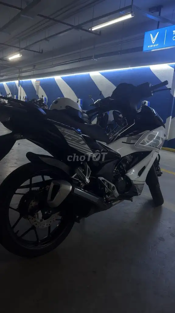 Honda Winner X 2019 белый черный 36.000 км