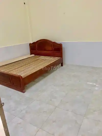 Дом с фасадом на улице Ле Дай Хань, рядом с Нгуен Хуу Тхо
