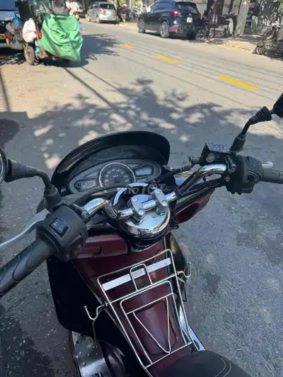 Honda PCX, скутер, черный, красный