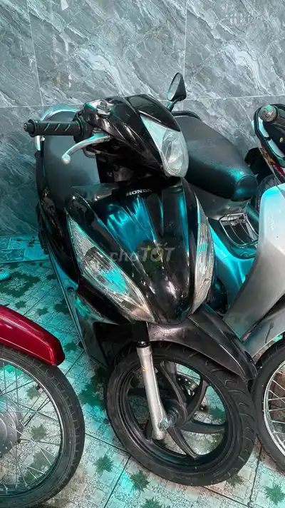Honda Vision с номерами TP, чистая, тихий родной мотор, недорого