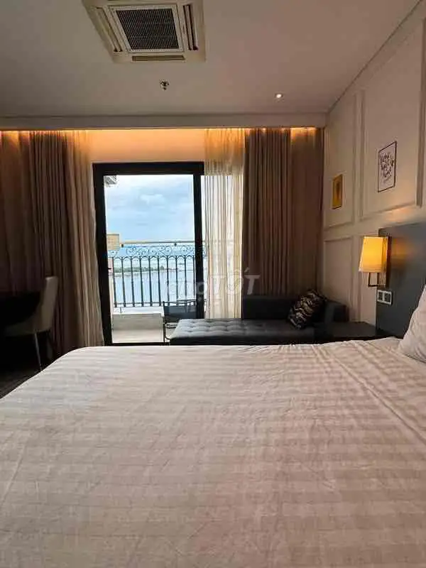 Квартира Golden Bay, 40 м², полная меблировка