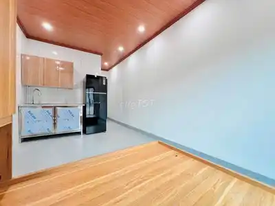 Новый дом 259 Vinh Hung, просторный балкон