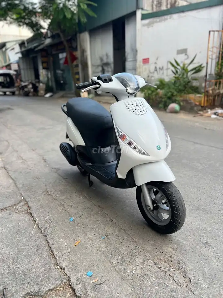 Piaggio Zip 2017 100cc Белый, от собственника, тихая работа