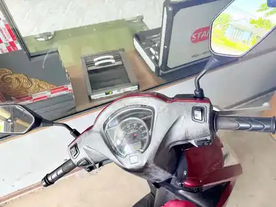 HONDA VISION КРАСНЫЙ