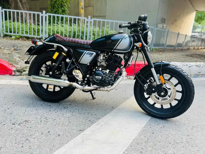 GPX LEGEND 200cc, пробег небольшой, новый, красивый мотобайк от хозяина