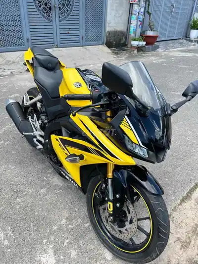 Yamaha R15 V3 жёлтый, механика