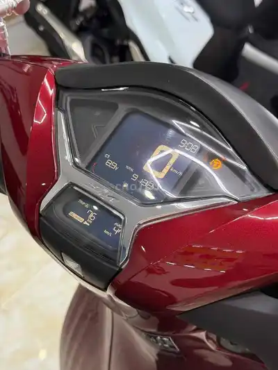 Honda SH 150 2021 красный