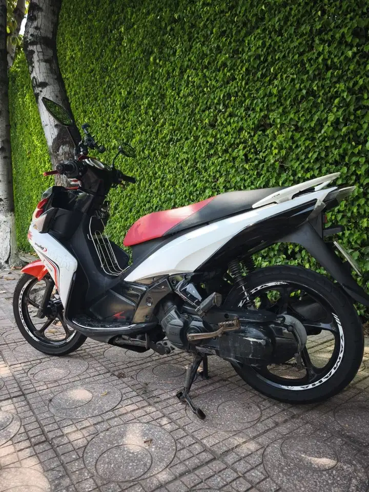 Yamaha Nouvo 5