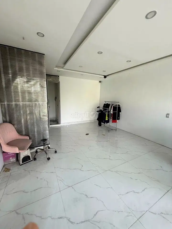 Дом 4 этажа, фасад 446 Le Hong Phong, 5 м под бизнес