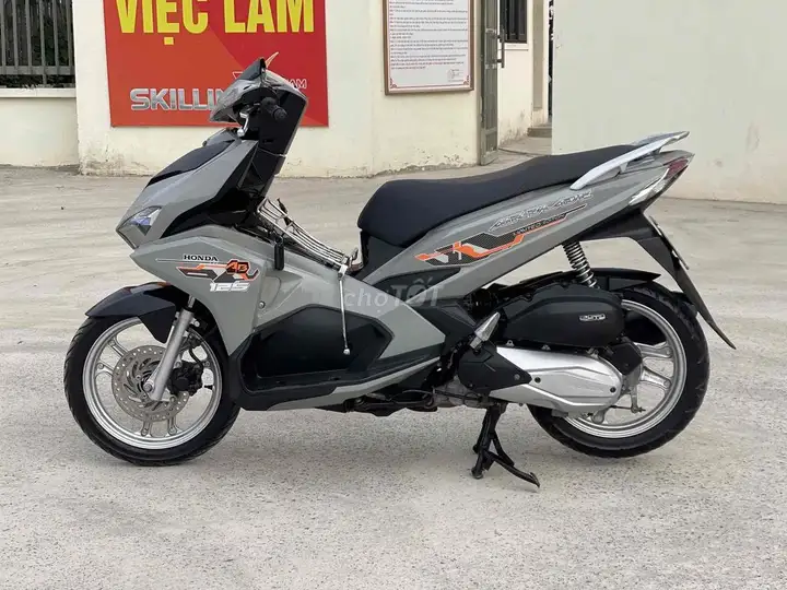 Honda Airblade 125cc, состояние 98%, умная блокировка