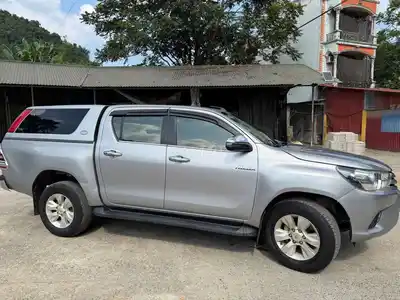 Toyota Hilux 2018 G МКПП 4x4 одометр 83 000 км Серебристый