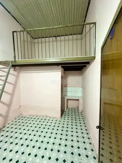 Комната у заправки на Lê Văn Thọ и Phạm Văn Chiêu