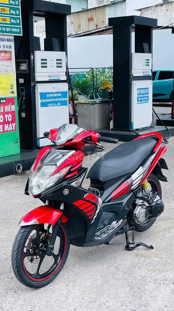 Yamaha Nouvo 5 Fi красно-черный