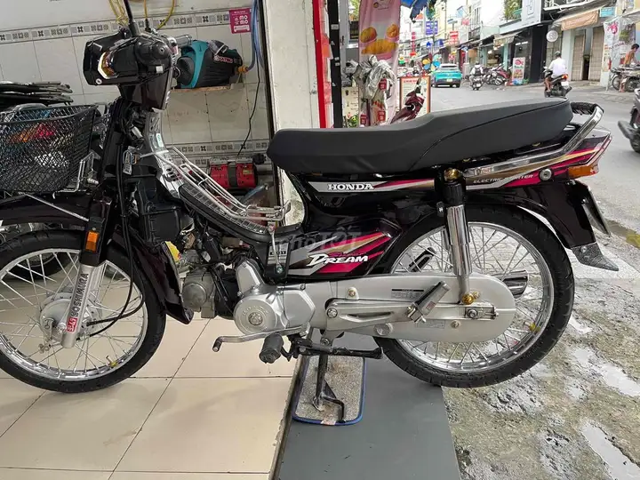 Honda Dream 1998 темно-красный Таиланд, с номерами Хошимина, 1 владелец