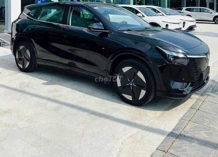 VinFast VF8 All New Eco 5 мест Черный