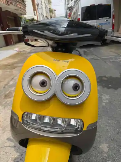 Скутер Gogo Minion 50cc желтого цвета