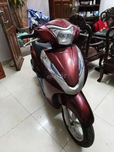 Honda Lead 125cc красная
