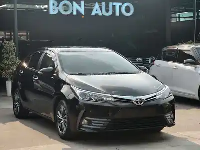 Toyota Corolla Altis 2019 черный