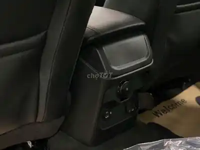 Ford Everest Titanium Bi-Turbo белый 10 км