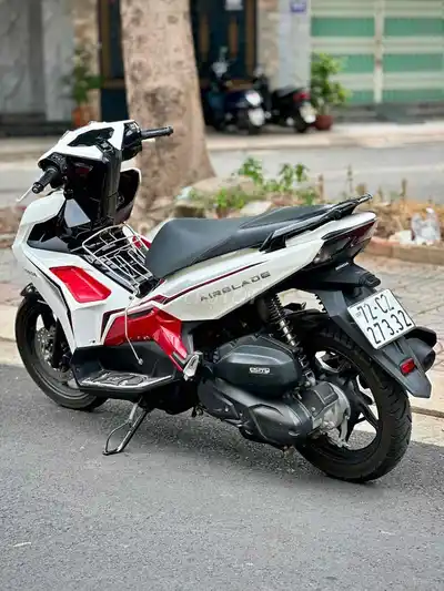 Air Blade 125 2021 Белый / Хозяин