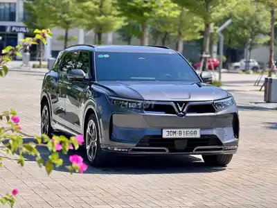 VF9 Plus 2023 Pioneer с арендой батареи в отличном состоянии