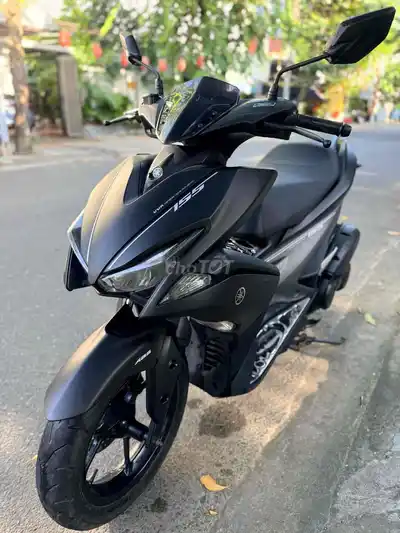 Yamaha NVX 155 VVA черный