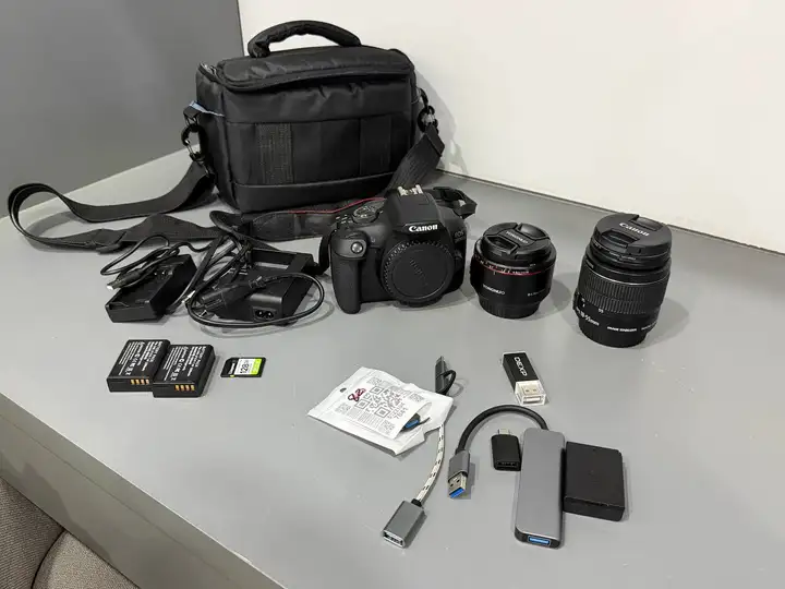 Canon EOS 2000D + 2 объектива + полный комплект
