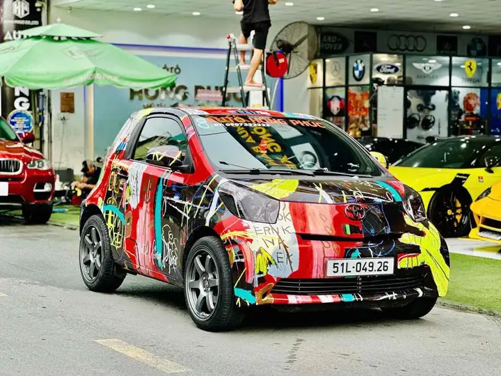 Toyota IQ Model 2010