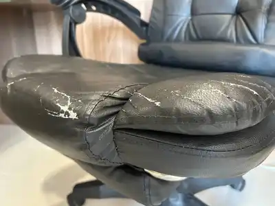 Компьютерное кресло