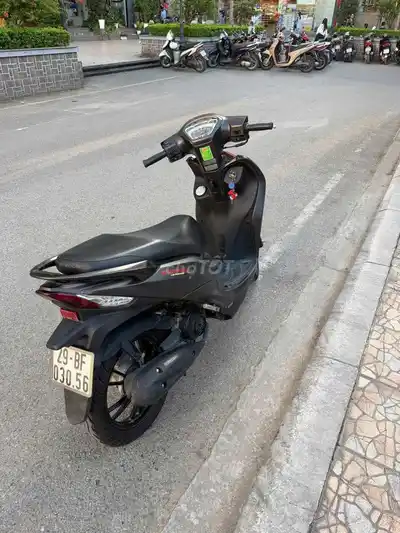Скутер Kymco Candy 50cc, черно-красный