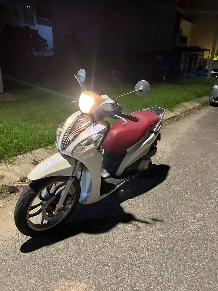 Мотоцикл Kymco People Fi125