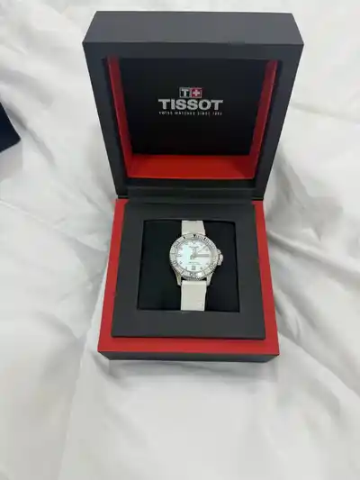 Часы Tissot Seastar 1000 женские
