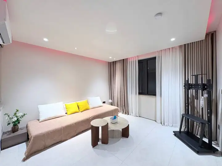 Вилла 3 этажа 4 спальни 220 м²
