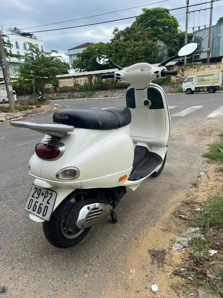 Мопед Vespa et8 150 кубиков