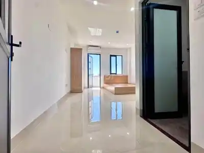 Меблированная комната с лифтом, свободный график, рядом с Ко Дьем Б, Тханьчи