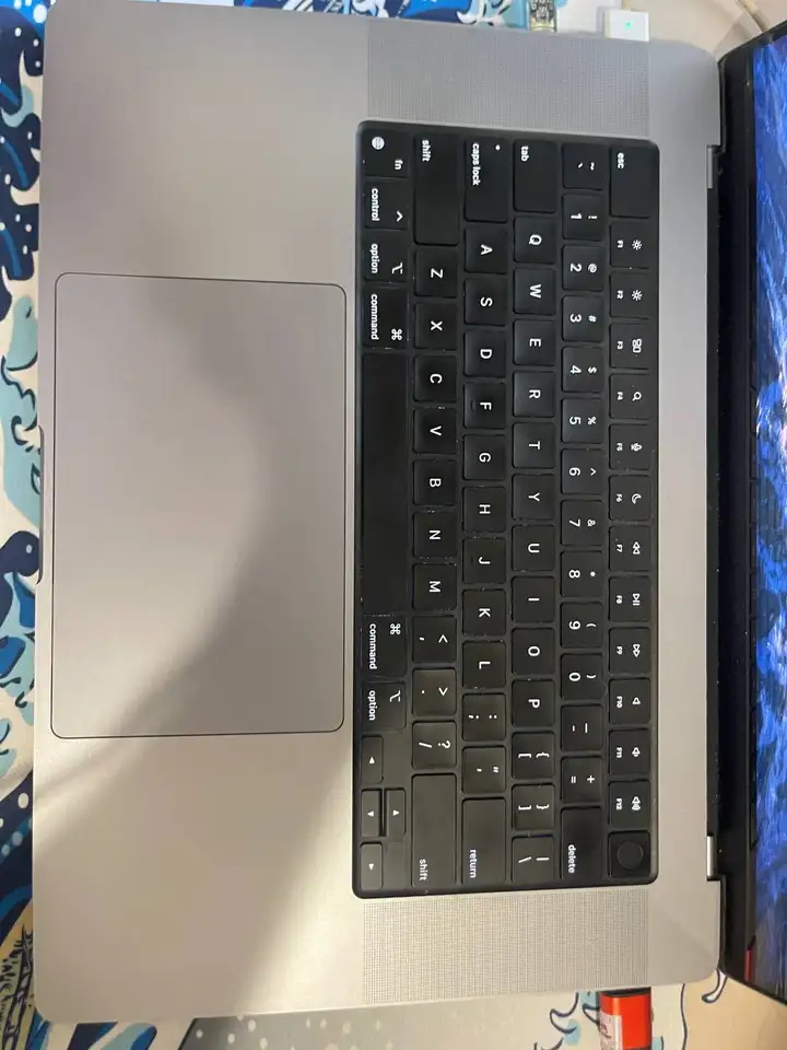 MacBook Pro 16