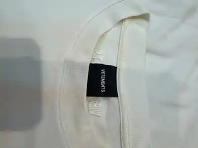 Футболка VETEMENTS размер L
