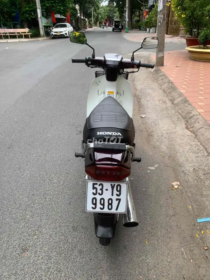 Honda Dream Thái Đỏ mận