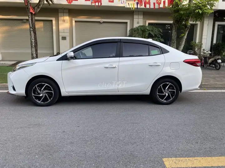 Toyota Vios 1.5E CVT автомат, 2022 г.в., от собственника