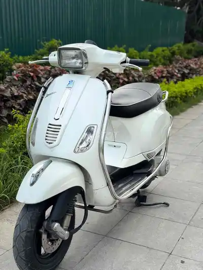 Piaggio Vespa S White 125 куб. см, то есть экономия топлива