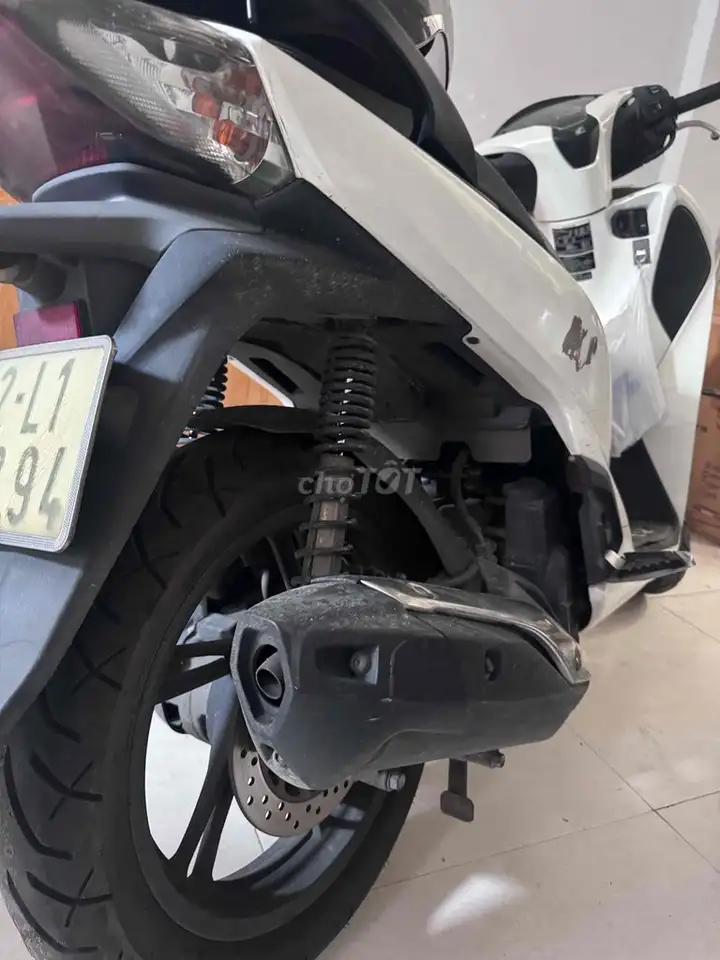 Honda SH 125, 53 000 км, белый, Вьетнам