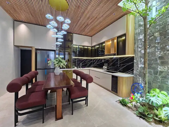 Дом 3 этажа 3 спальни 80 м² в Hoa Khanh