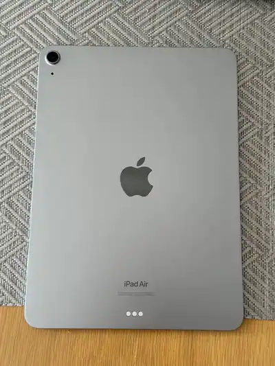 Apple iPad Air 11 2024 Wi-Fi 11 дюймов 128 ГБ серый