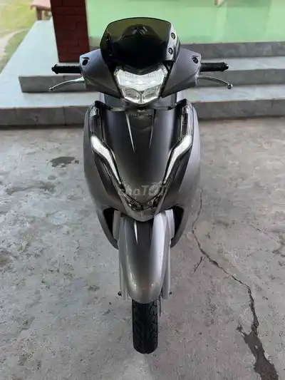 Honda Lead 2019 серебристо-коричневый